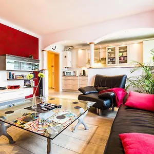https://ferienwohnung-koln-messenahe.topcolognehotels.com